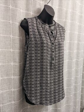 [LOFT] Women's Black & White Sleeveless Printed Blouse